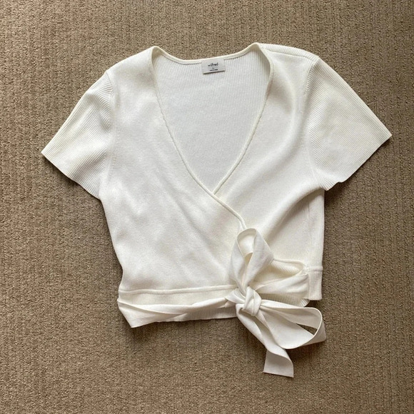 Wilfred Cream V-Neck Sweater - Picture 2 of 16